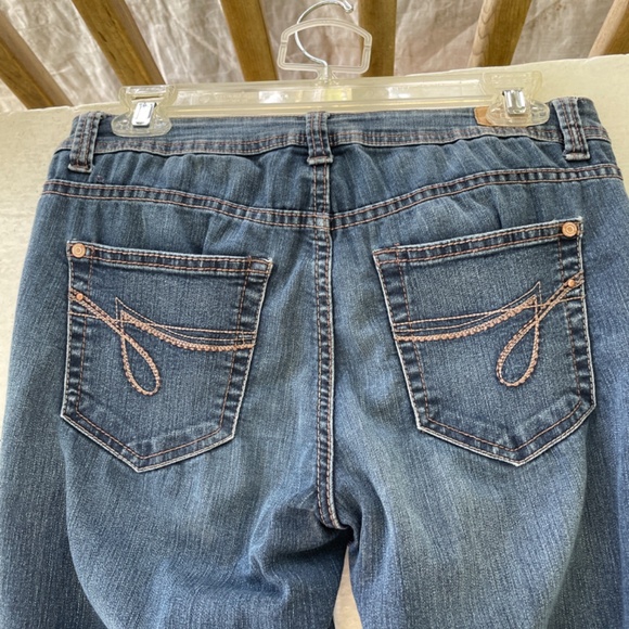 Upcycled bell bottom jeans & hand crocheted tube top. Cacti’s can be removed - Picture 8 of 8